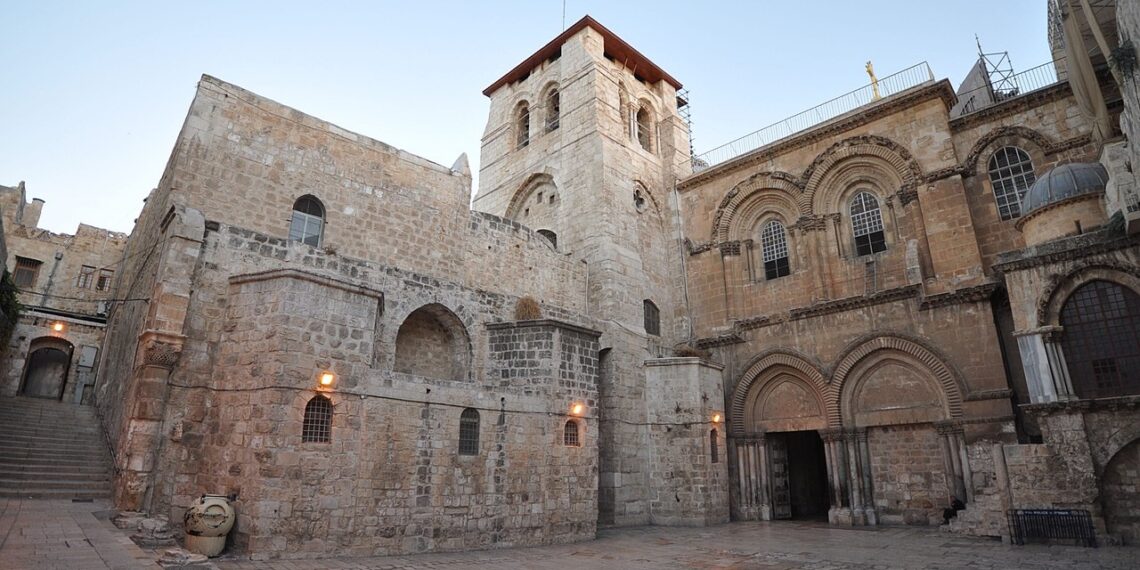 Church of the Holy Sepulchre was closed for a week