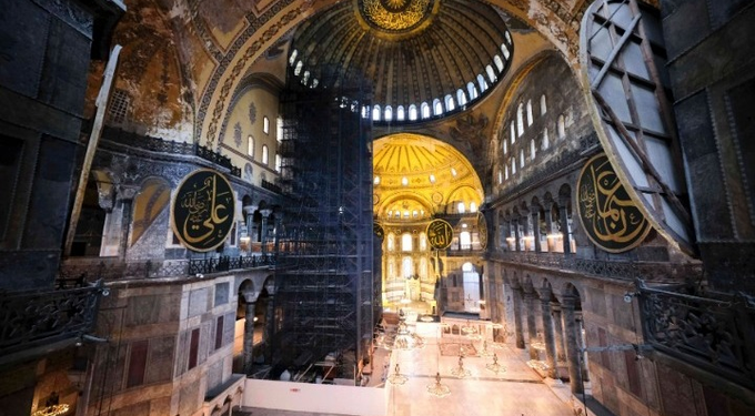 Hagia Sophia to be open 24 hours a day by order of Erdogan