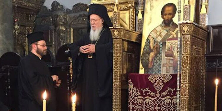 Ecumenical Patriarch celebrated at Patriarchal Cathedral on Feast of Saint Ioannis Chrysostomos