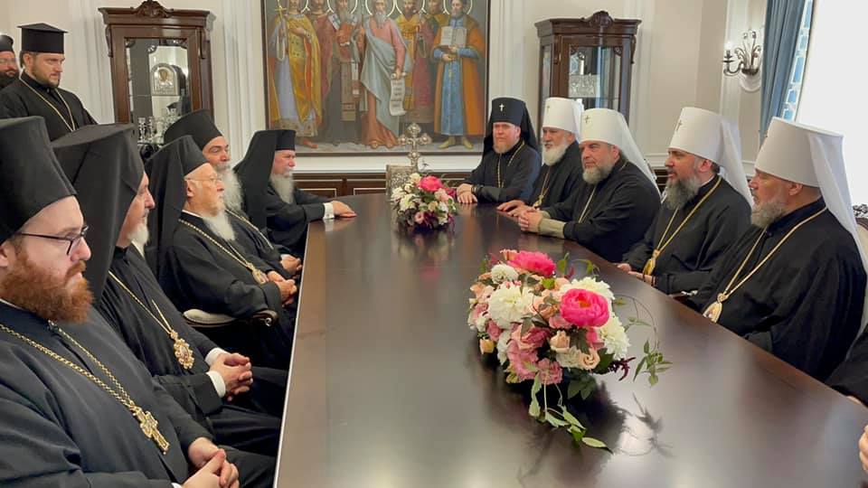ecumenical patriarch kyiv epiphaniy