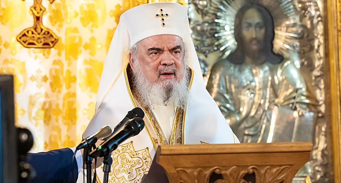 Patriarhul României: Lumina Taborului simțită de isihaști este căutată de fiecare creștin luminat în botez.
