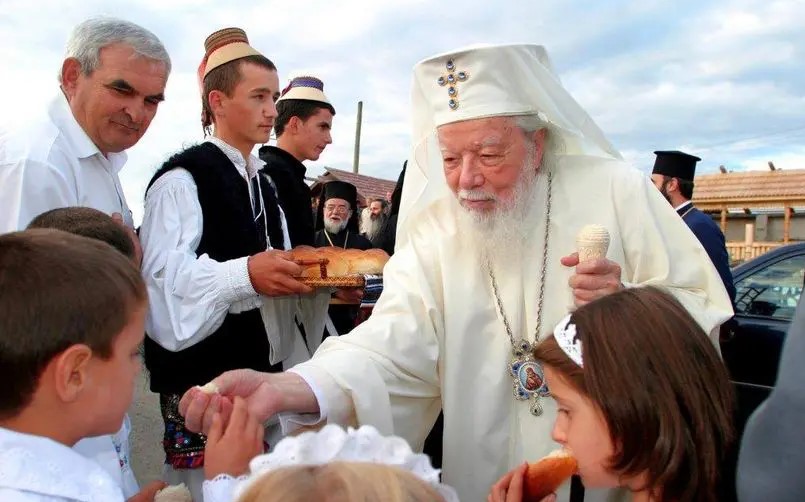 Patriarhul României își amintește de Patriarhul Dioctist drept „o lumină în viață și timp”.