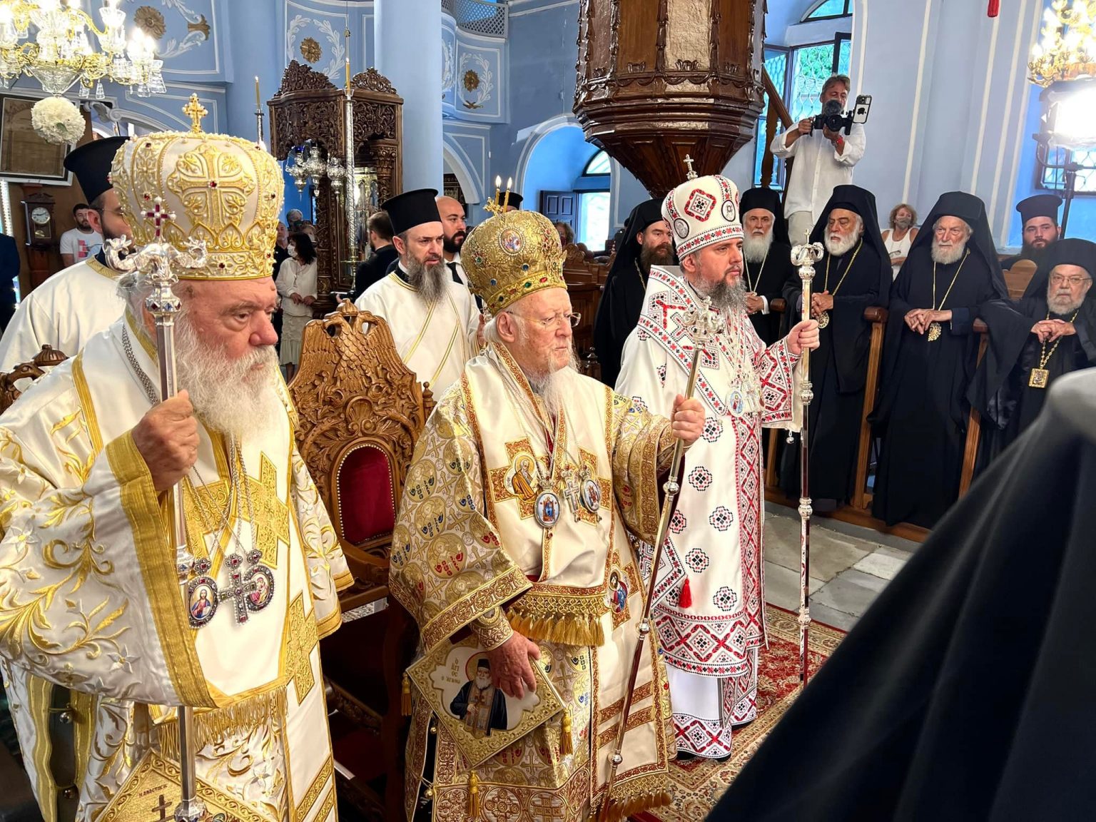 Автокефалии православной. Епифаний Думенко и Варфоломей. Епископ Нестор Киевский Патриарх. Константинопольский Варфоломей Епифаний Думенко. Митрополит Иона Предстоятель американской православной церкви.