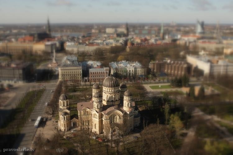 Latvijas Pareizticīgā baznīca atdalījās no Maskavas – prezidents sacīja, ka tas ir valsts drošības jautājums