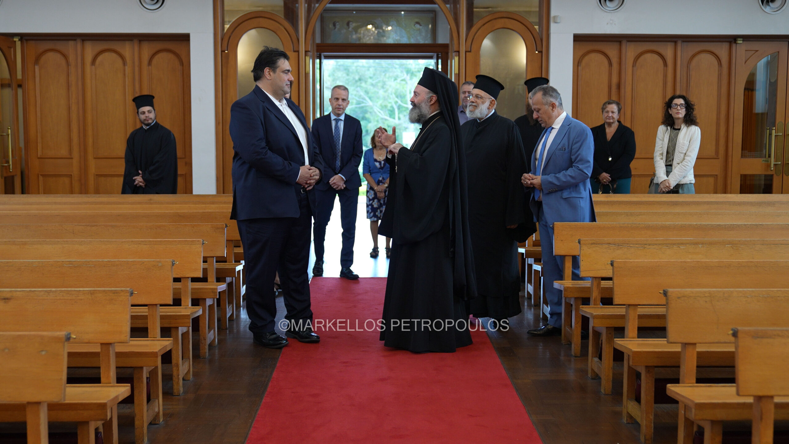 Ο Αρχιεπίσκοπος Αυστραλίας υποδέχθηκε τον Έλληνα Υφυπουργό Εσωτερικών στην Ενορία του Αγίου Σπυρίδωνα στο Σίδνεϊ.
